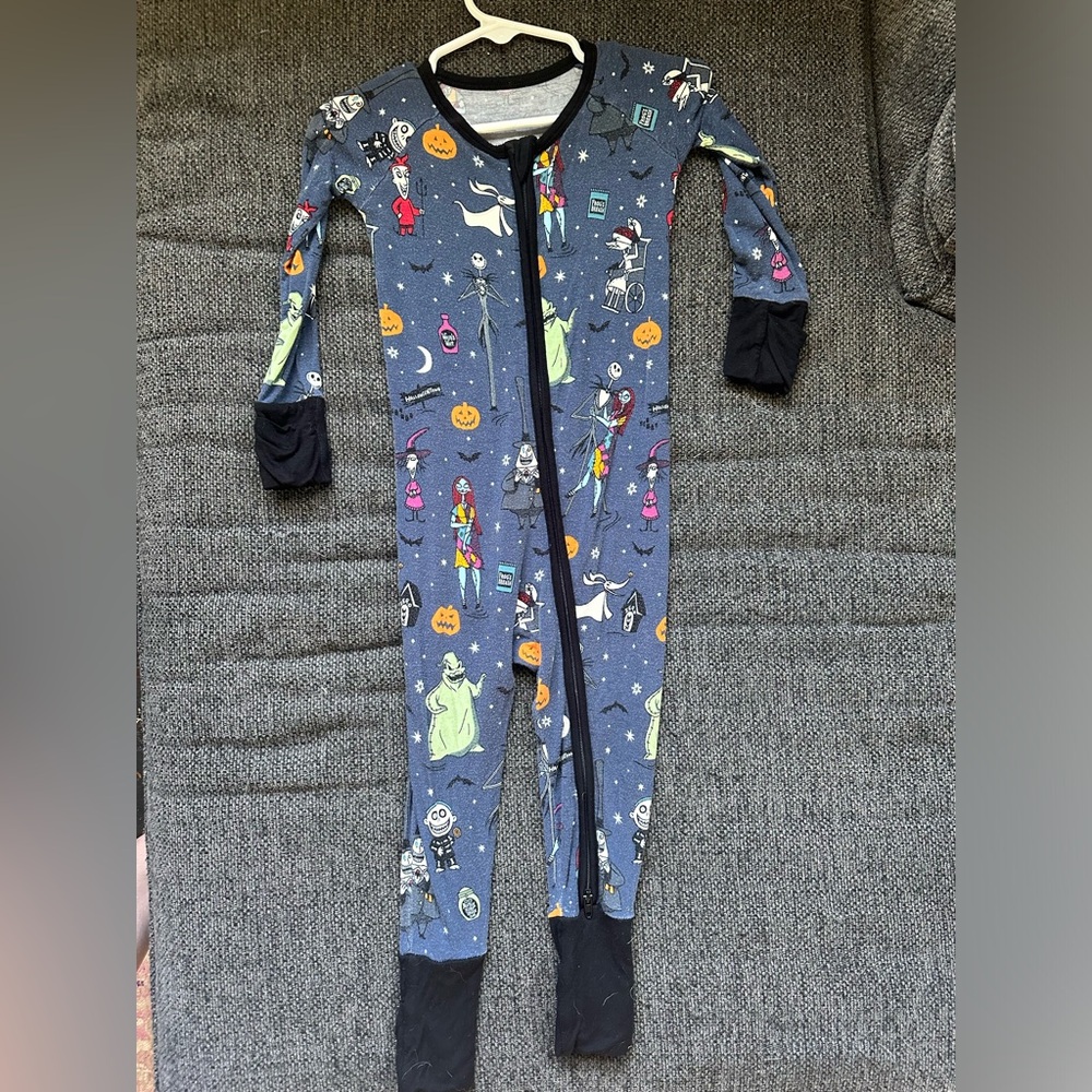 Little sleepies nightmare before Christmas 12-18 months